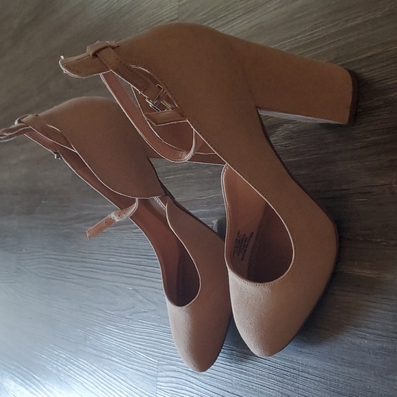 ASOS High block heels in blush - Picture 8 of 8